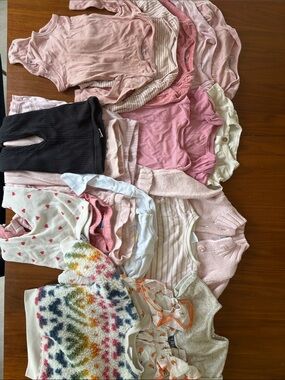 6-12 & 9-12 Lot of baby girl clothing